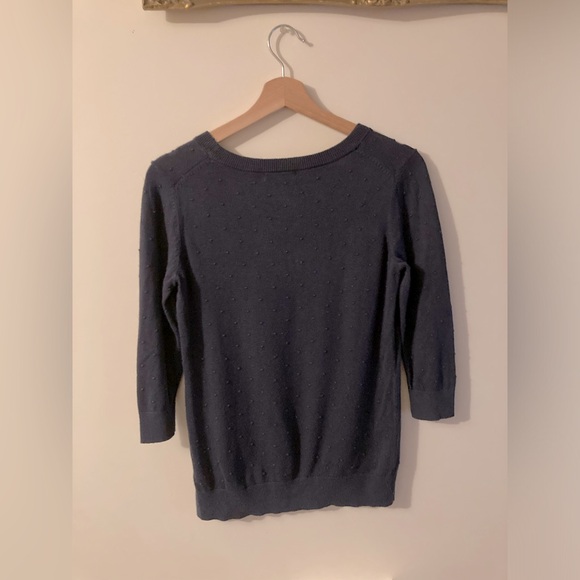 GAP Navy Blue Sweater with 3/4 Sleeves and knit dots Women’s Size XSmall - Picture 2 of 4